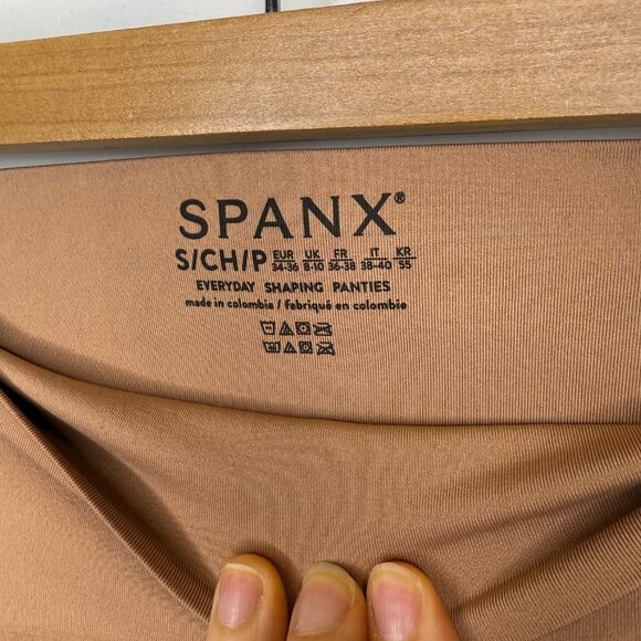 Spanx Everyday Shaping Panties Brief Size Small Naked 3.0 NWT #SS0715 - Picture 7 of 8